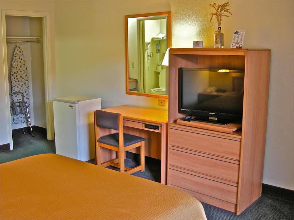 Travelodge By Wyndham Pendleton Or Extérieur photo